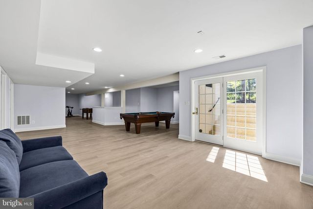 25785 FLYAWAY, Chantilly, VA 20152
