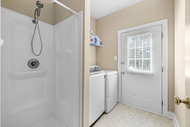 25785 FLYAWAY, Chantilly, VA 20152