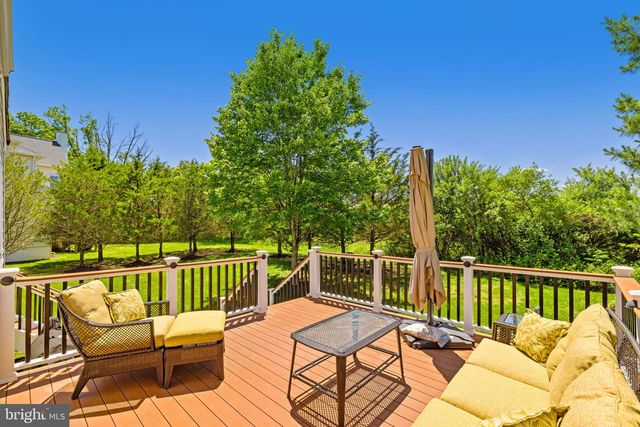 25785 FLYAWAY, Chantilly, VA 20152