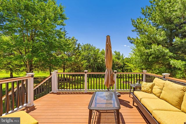 25785 FLYAWAY, Chantilly, VA 20152