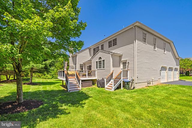 25785 FLYAWAY, Chantilly, VA 20152