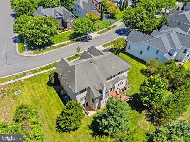 25785 FLYAWAY, Chantilly, VA 20152