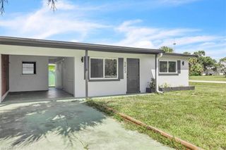 2423 Jeffcott ST, Fort Myers, FL 33901