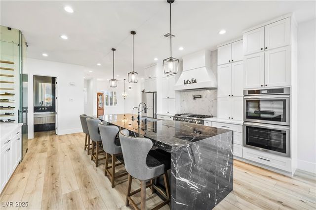 7580 Prancing Pony Court, Las Vegas, NV 89131