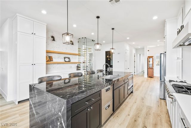 7580 Prancing Pony Court, Las Vegas, NV 89131