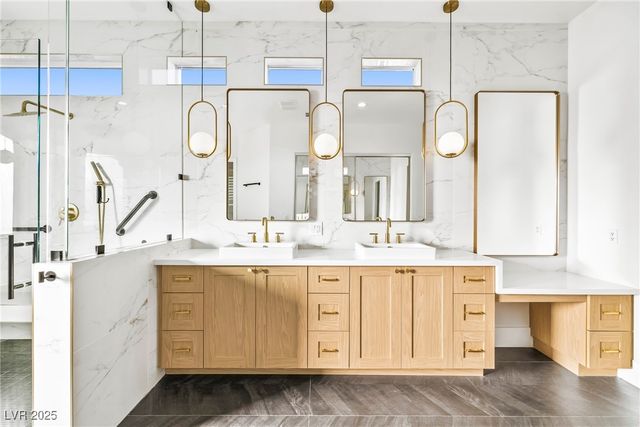 7580 Prancing Pony Court, Las Vegas, NV 89131