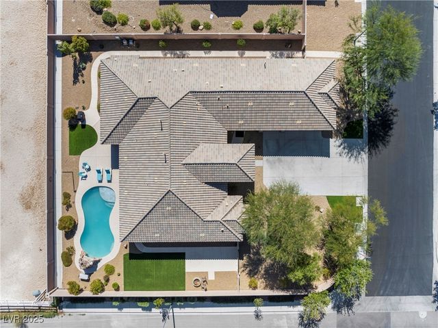 7580 Prancing Pony Court, Las Vegas, NV 89131