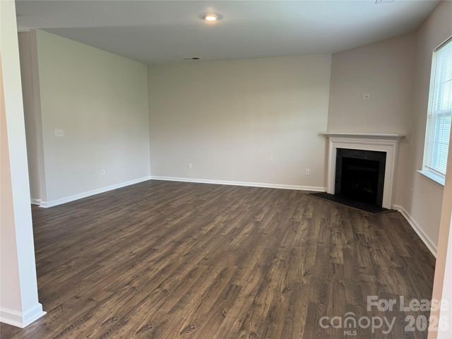6424 Ellimar Field Lane, Charlotte, NC 28215