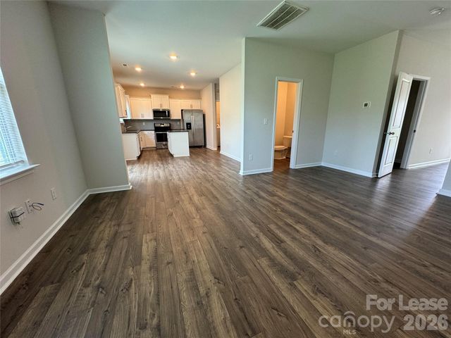 6424 Ellimar Field Lane, Charlotte, NC 28215