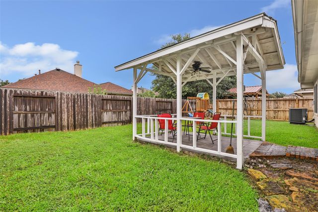8735 Orchard Ridge Lane, Humble, TX 77338