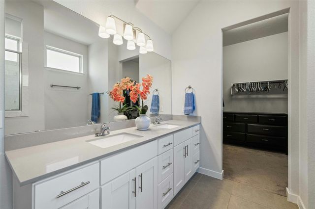 129 Saturnia DR, Georgetown, TX 78628