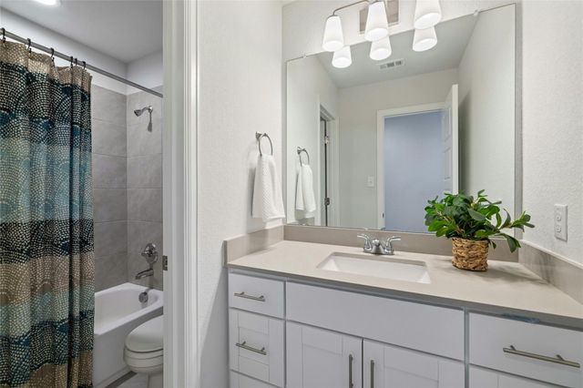 129 Saturnia DR, Georgetown, TX 78628