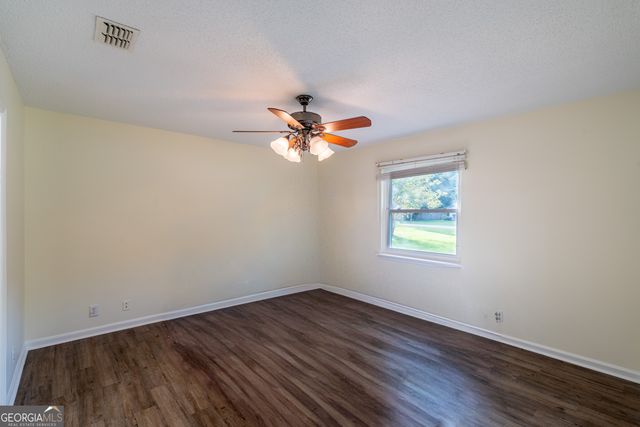 404 Potomac Court, St. Marys, GA 31558