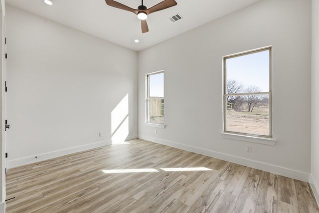 150 Briar Patch Road, Boyd, TX 76023