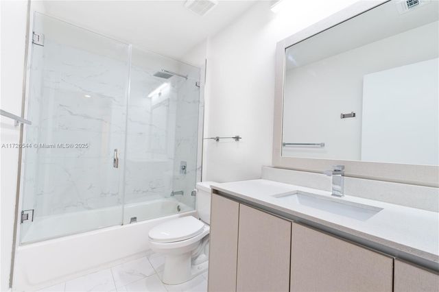 2555 NE 193rd St 2102, Miami, FL 33180