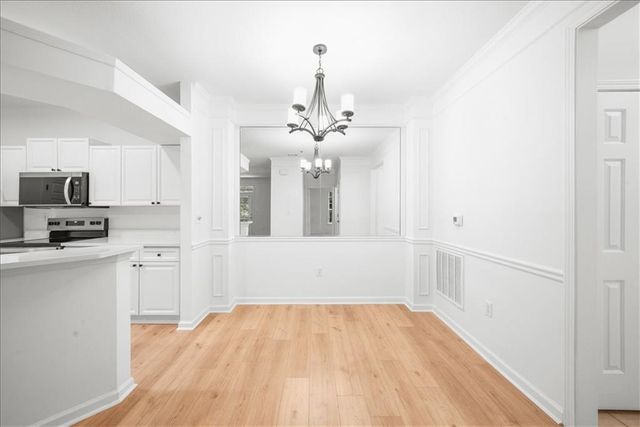 1217 Whitshire Way, Alpharetta, GA 30004