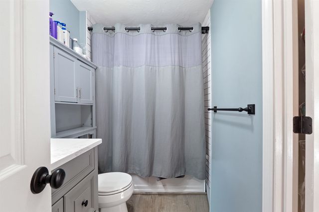 6 Winrow Drive, Merrimack, NH 03054