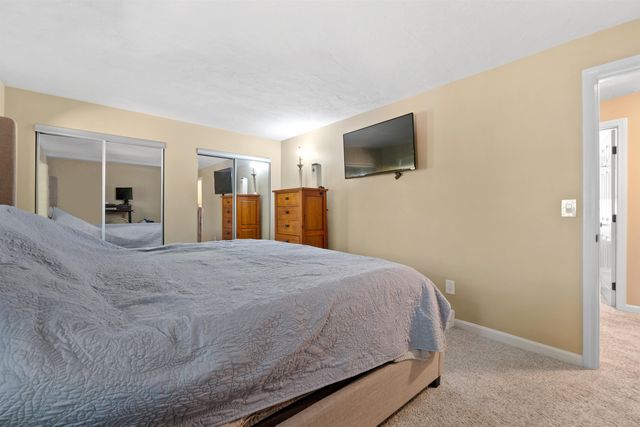 6 Winrow Drive, Merrimack, NH 03054