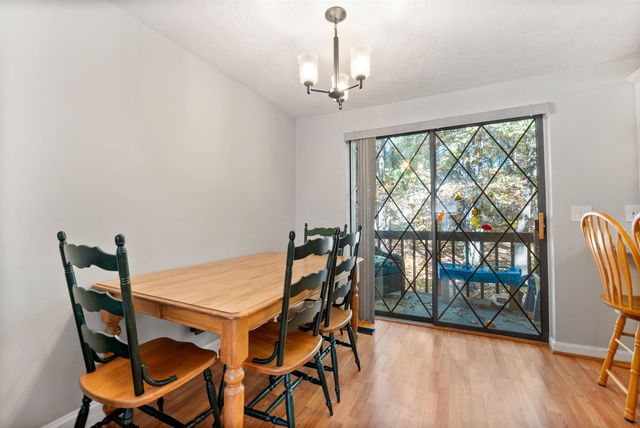 6 Winrow Drive, Merrimack, NH 03054