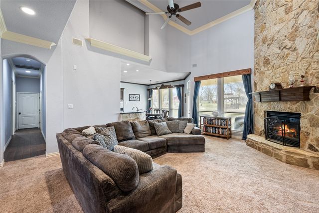 6501 Gehrig Circle, Burleson, TX 76028