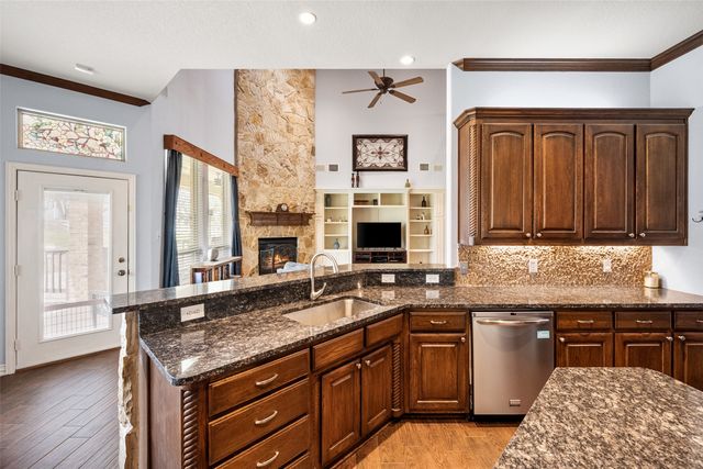 6501 Gehrig Circle, Burleson, TX 76028