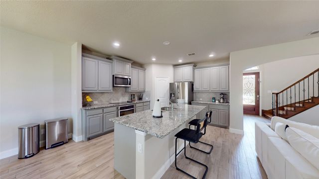 5205 Shelter Point Court, Mansfield, TX 76063