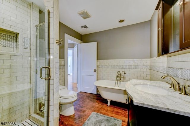 425 Bartine St, Somerville Boro, NJ 08876