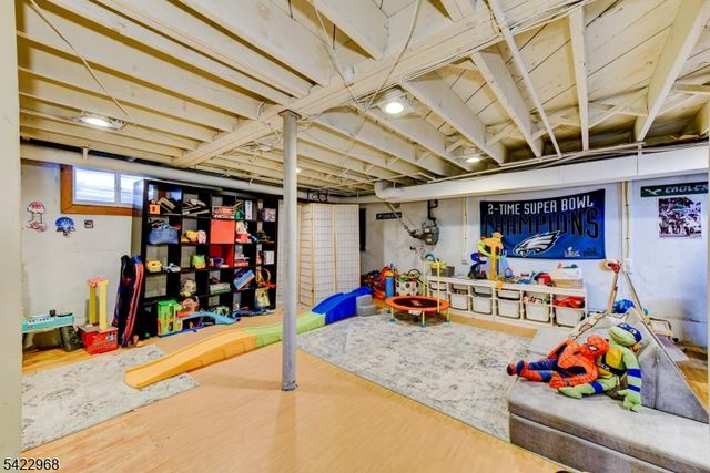 425 Bartine St, Somerville Boro, NJ 08876