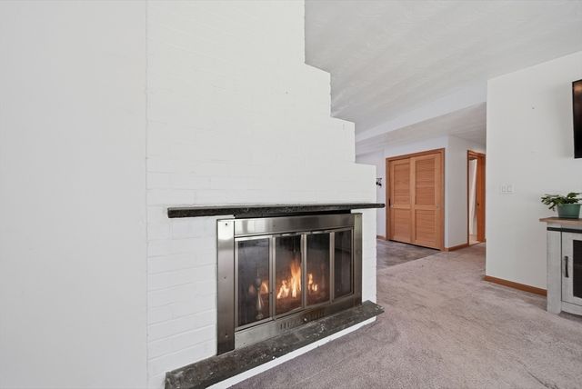 20 Wildes Rd, Chelmsford, MA 01824