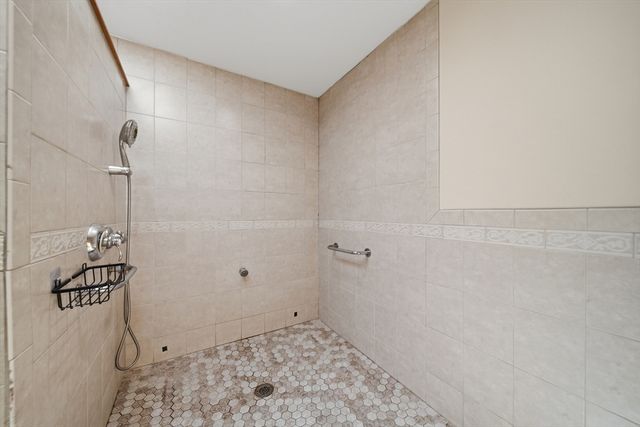 20 Wildes Rd, Chelmsford, MA 01824