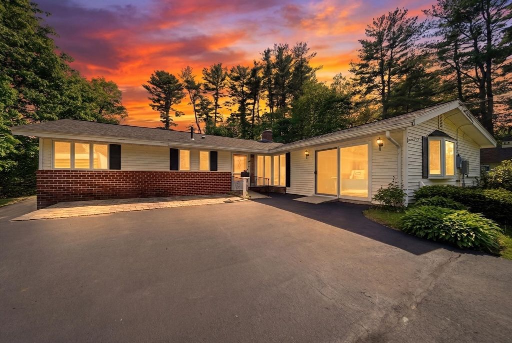 20 Wildes Rd, Chelmsford, MA 01824