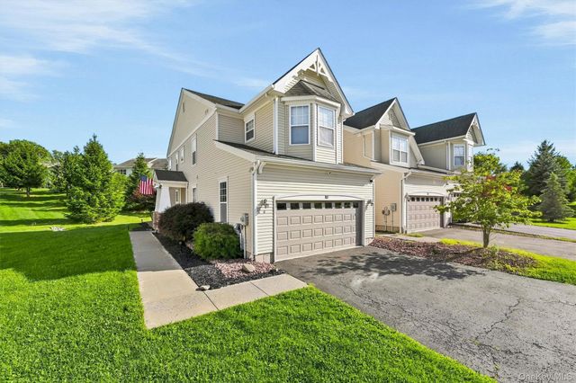 6 Avoncroft Lane, Middletown, NY 10940