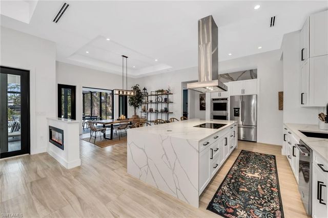 12 35th AVE NW, Naples, FL 34120