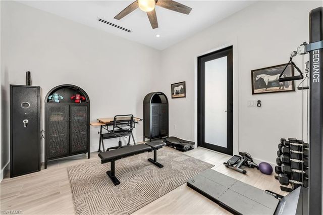 12 35th AVE NW, Naples, FL 34120