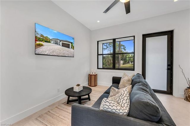 12 35th AVE NW, Naples, FL 34120