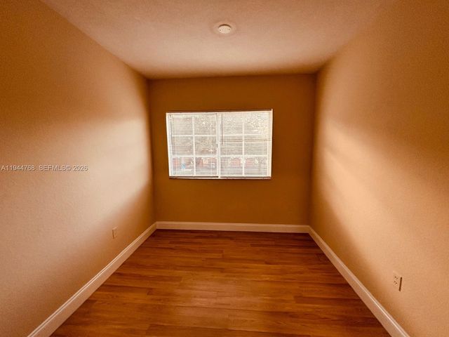 2548 Centergate Dr 203, Miramar, FL 33025