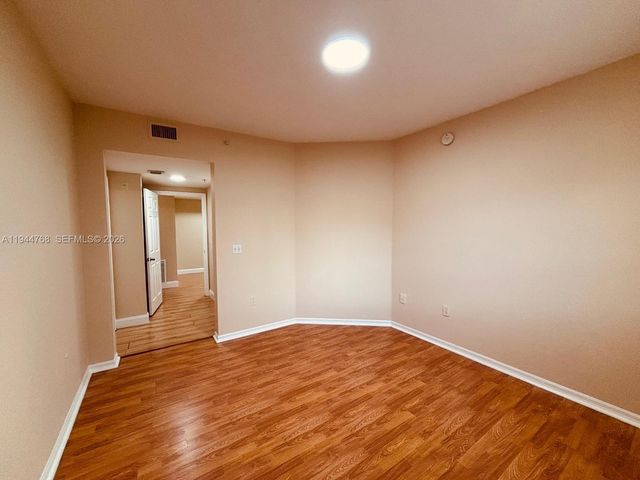 2548 Centergate Dr 203, Miramar, FL 33025