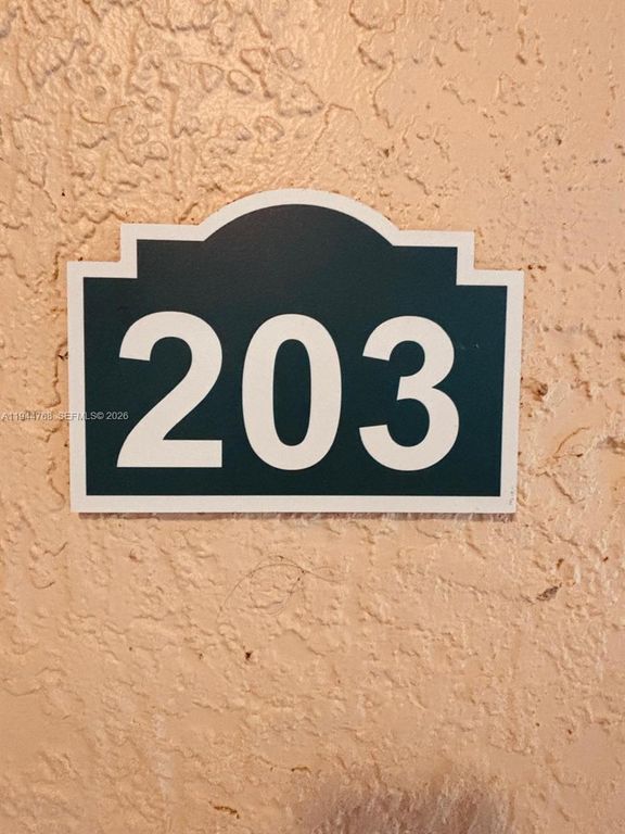 2548 Centergate Dr 203, Miramar, FL 33025