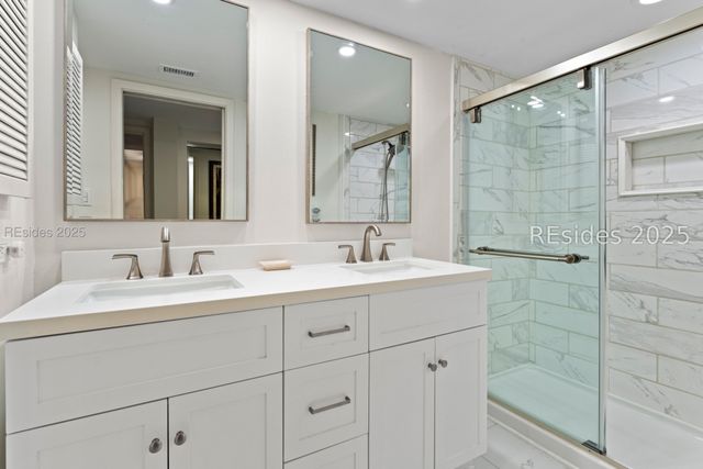 13 Harbourside Ln Apt 7154, Hilton Head Island, SC 29928