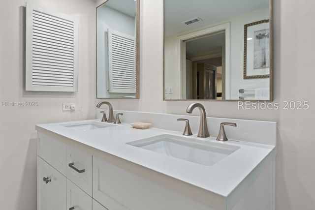 13 Harbourside Ln Apt 7154, Hilton Head Island, SC 29928