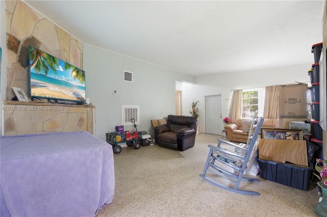 20525 Jacaranda Rd, Cutler Bay, FL 33189