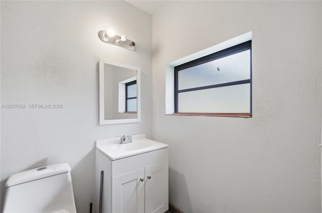 20525 Jacaranda Rd, Cutler Bay, FL 33189