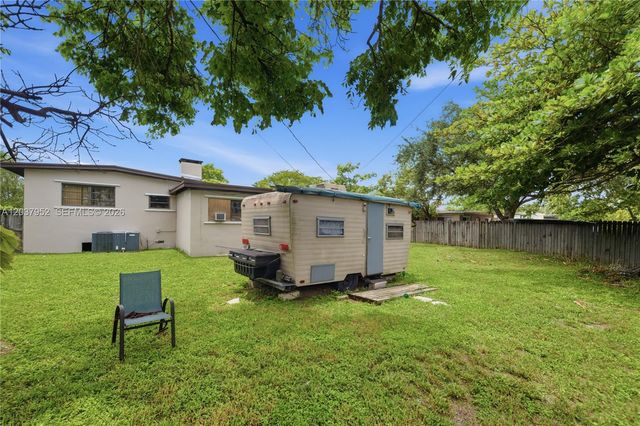20525 Jacaranda Rd, Cutler Bay, FL 33189