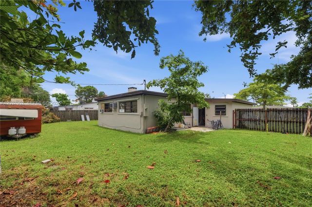 20525 Jacaranda Rd, Cutler Bay, FL 33189