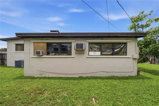 20525 Jacaranda Rd, Cutler Bay, FL 33189