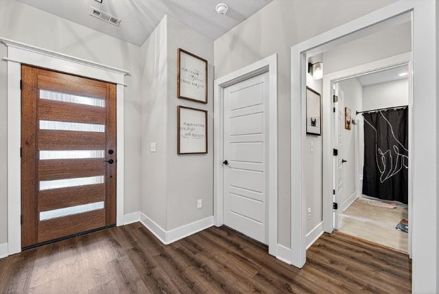 925 Pergola Avenue, Tontitown, AR 72762