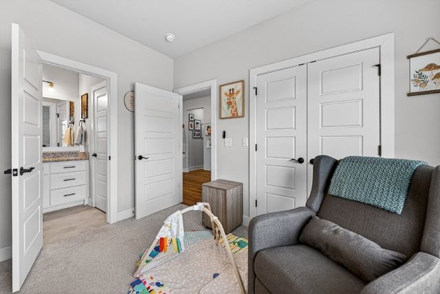 925 Pergola Avenue, Tontitown, AR 72762