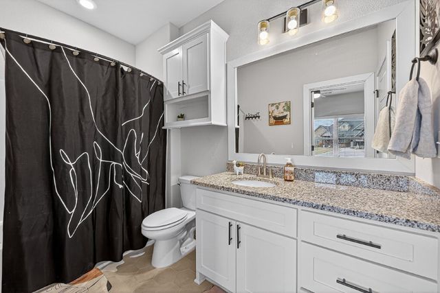 925 Pergola Avenue, Tontitown, AR 72762