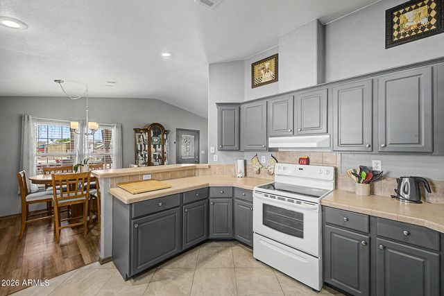 7300 N 51ST Avenue C49, Glendale, AZ 85301