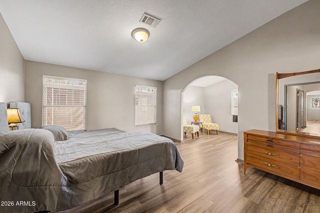 7300 N 51ST Avenue C49, Glendale, AZ 85301